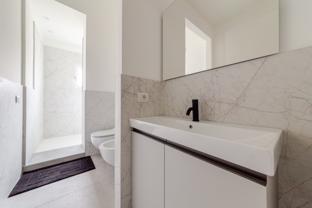 25. FO  bagno